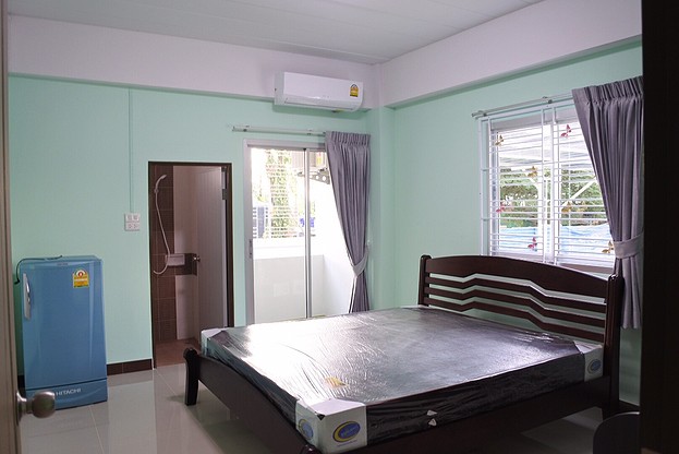 1 Bed Condo — photo 5