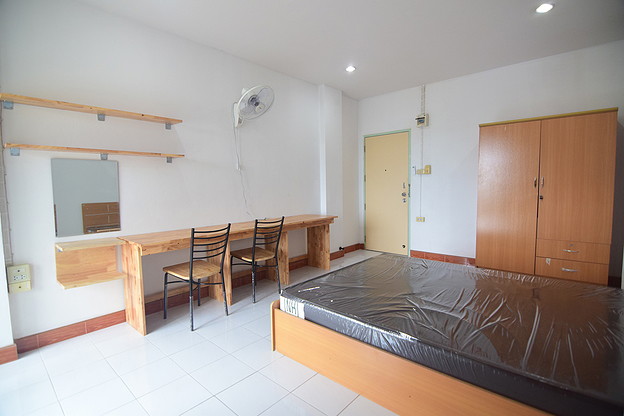 Condo · Lat Krabang, bangkok — photo 1