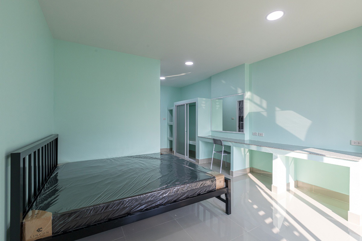 1 Bed Condo · Thon Buri, bangkok — photo 2