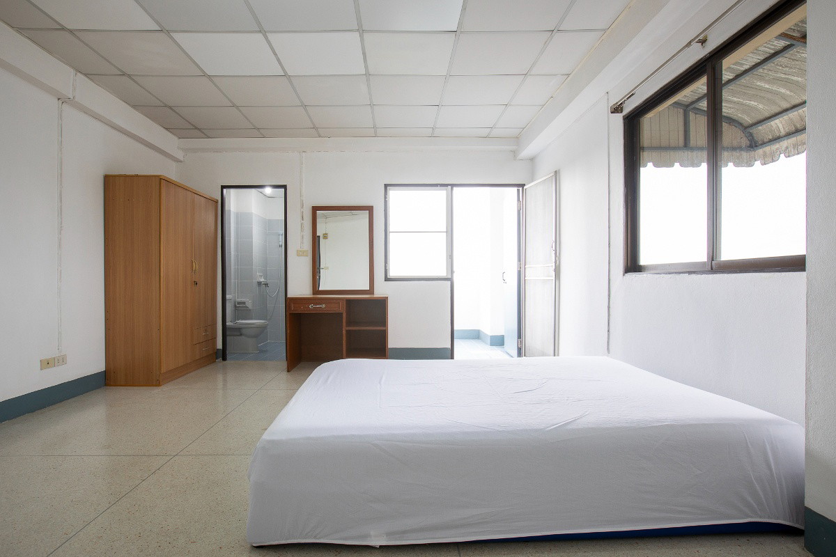 Condo · Bang Khen, bangkok — photo 1