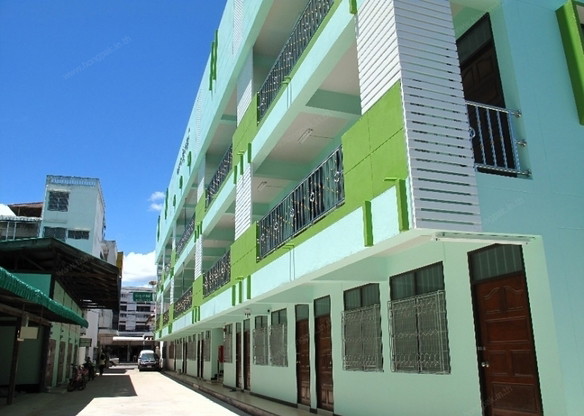 Condo — photo 1