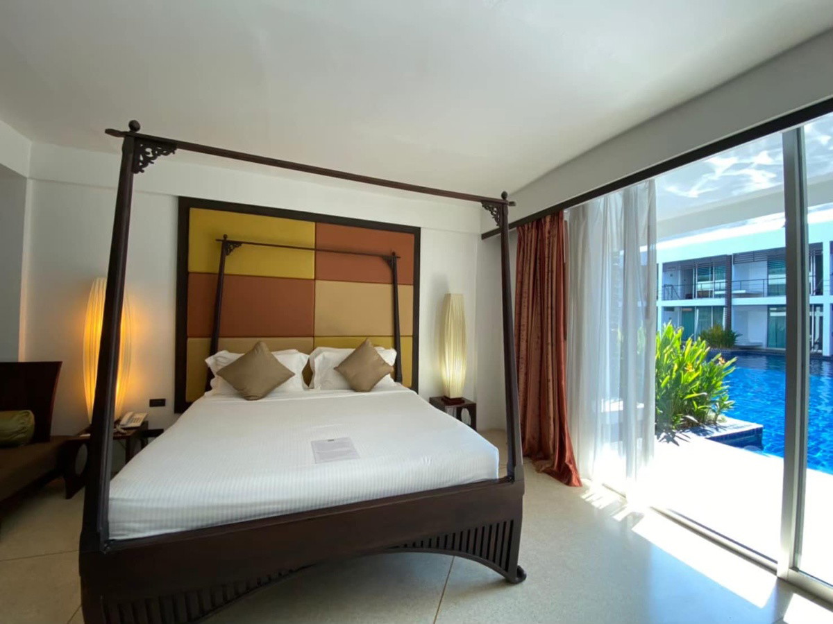 1 Bed Condo — photo 4
