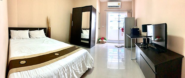 1 Bed Condo — photo 3