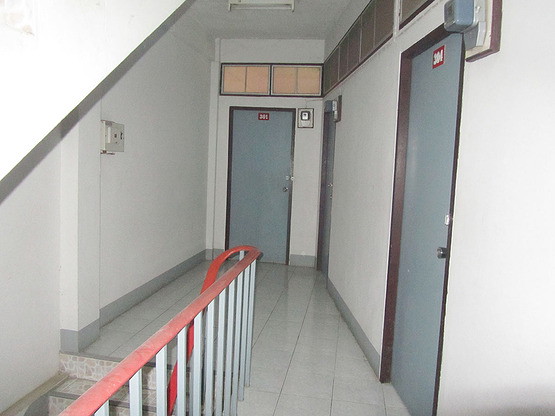 1 Bed Condo — photo 1