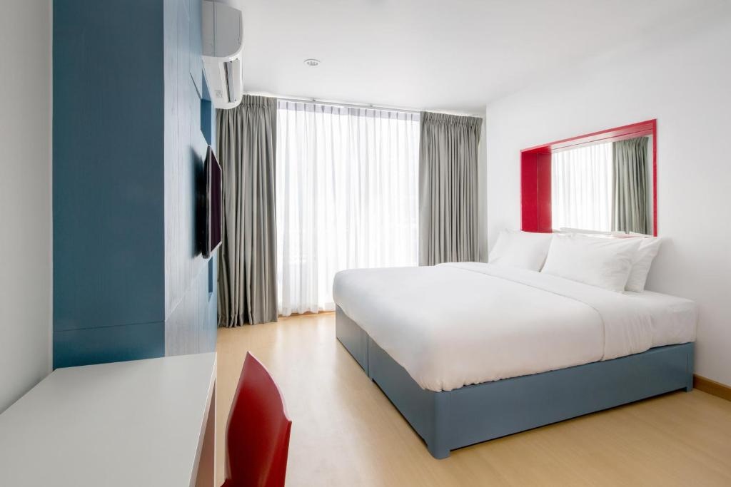 1 Bed Condo · Khlong Toei, bangkok — photo 1