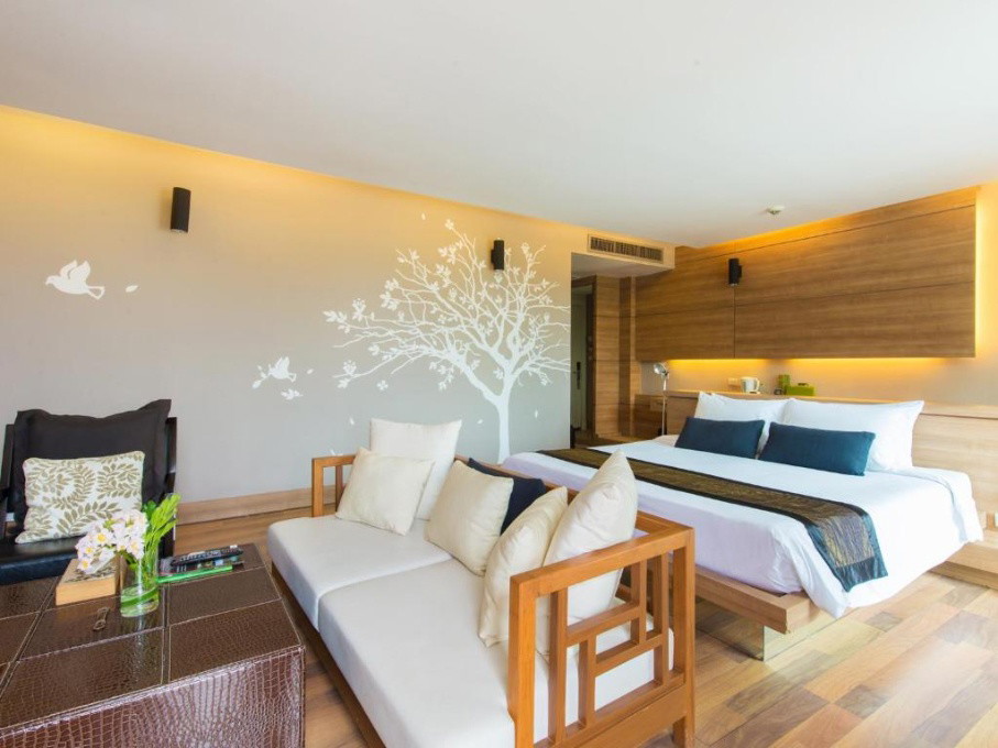 1 Bed Condo — photo 3