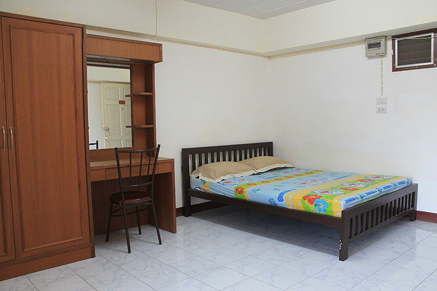 Condo · Phasi Charoen, bangkok — photo 1