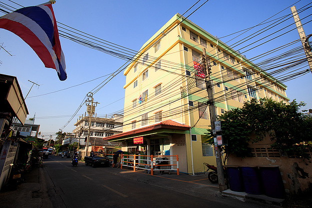 Condo · Phasi Charoen, bangkok — photo 1