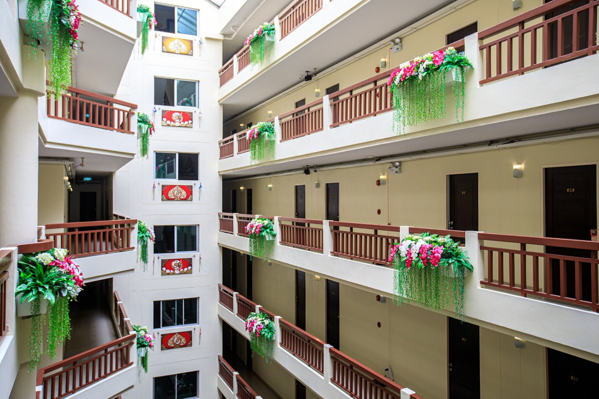 Condo · Phra Khanong, bangkok — photo 1