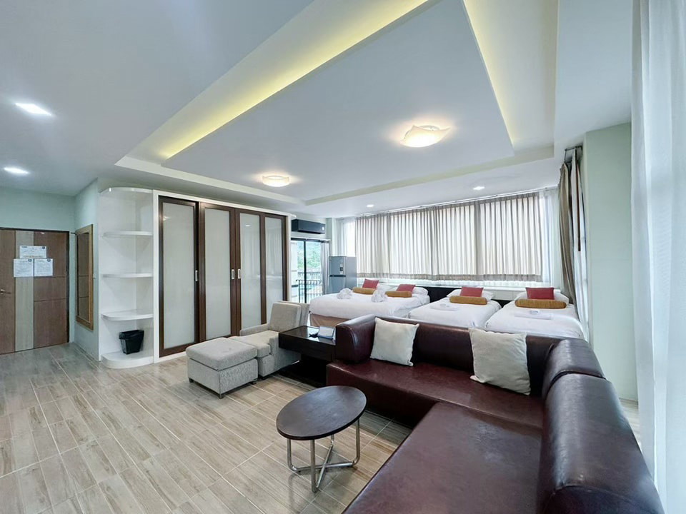 1 Bed Condo — photo 4