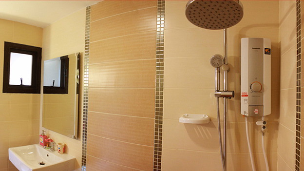 Condo — photo 1