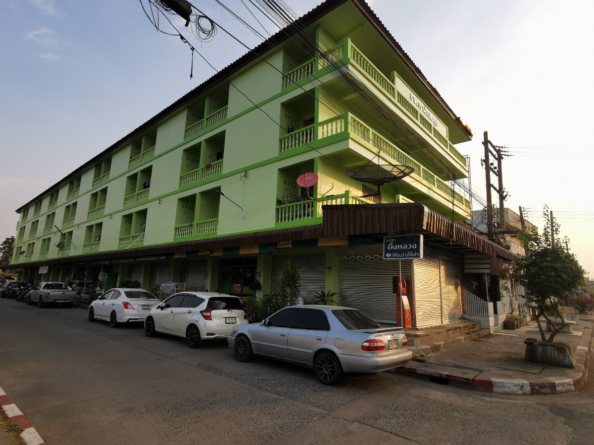 1 Bed Condo — photo 3