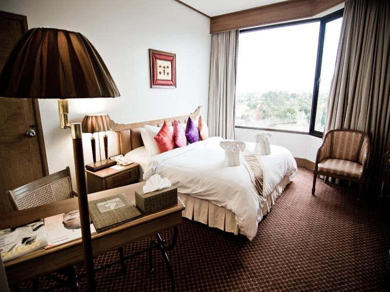 1 Bed Condo — photo 2