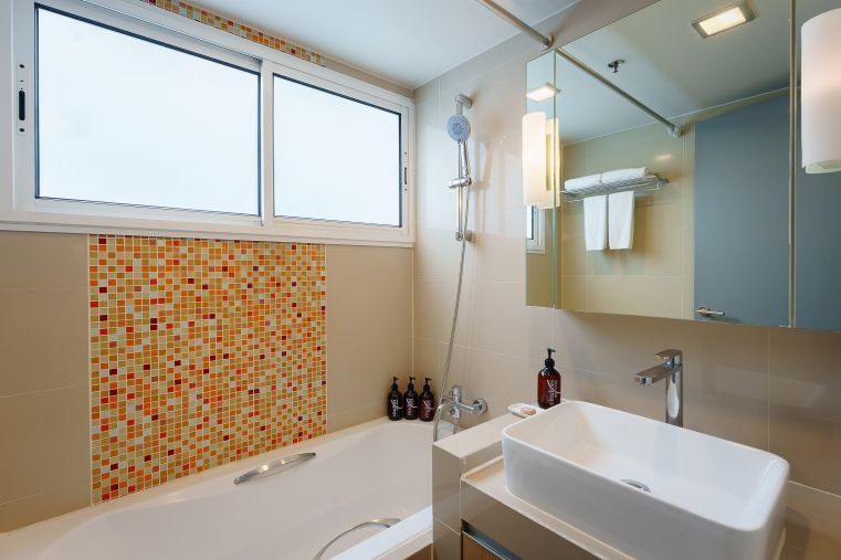 1 Bed Condo · Khlong Toei, bangkok — photo 5