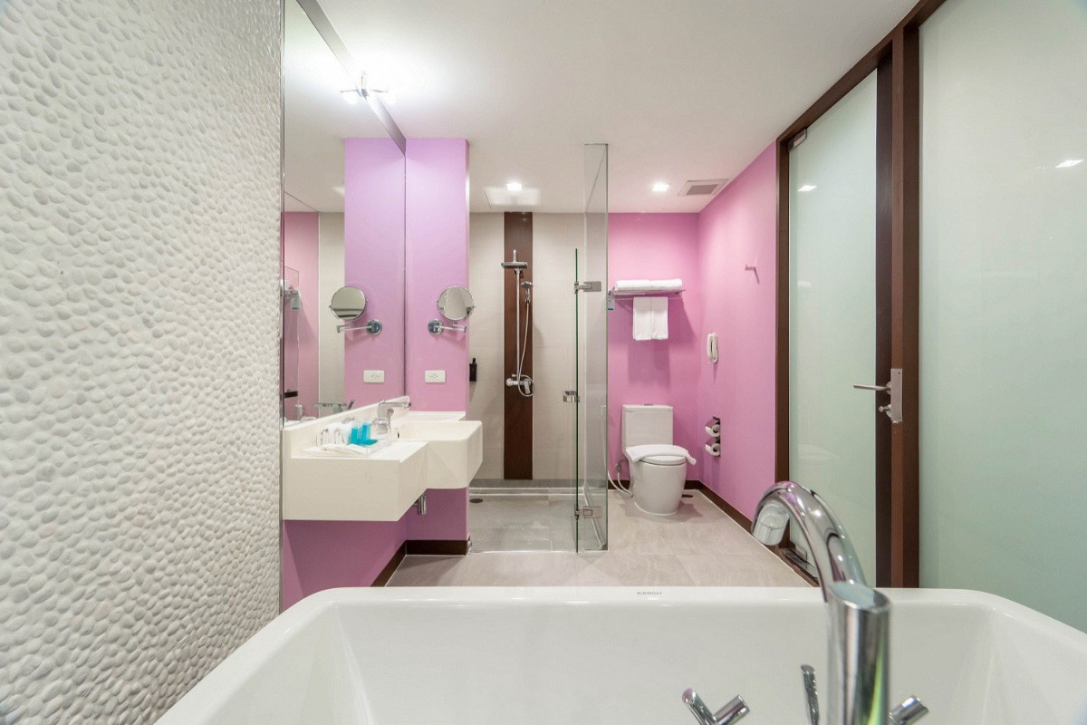 1 Bed Condo — photo 4