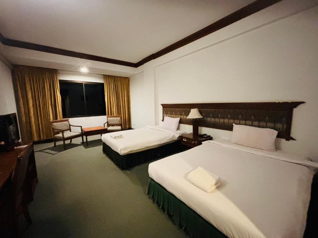 1 Bed Condo — photo 3