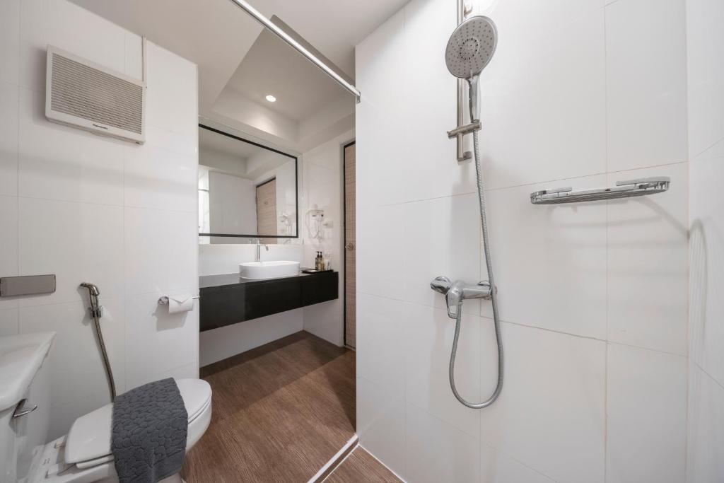 1 Bed Condo · Khlong Toei, bangkok — photo 4