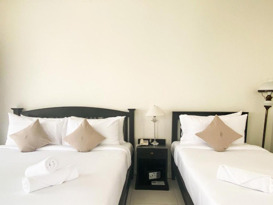 1 Bed Condo — photo 4