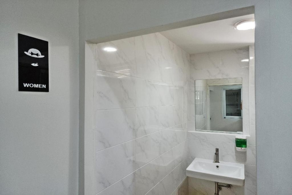 1 Bed Condo · Bang Rak, bangkok — photo 2