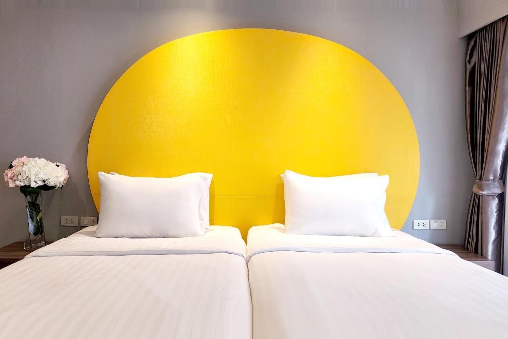 1 Bed Condo · Watthana, bangkok — photo 2