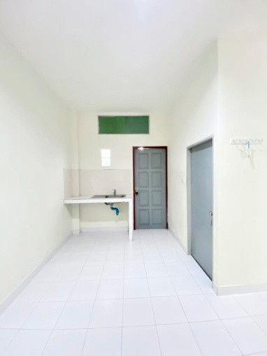 1 Bed Condo — photo 4