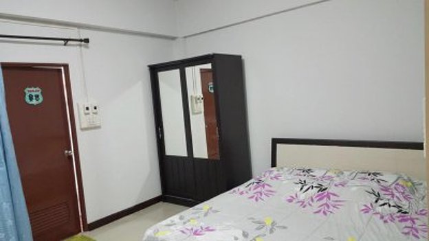 1 Bed Condo — photo 2