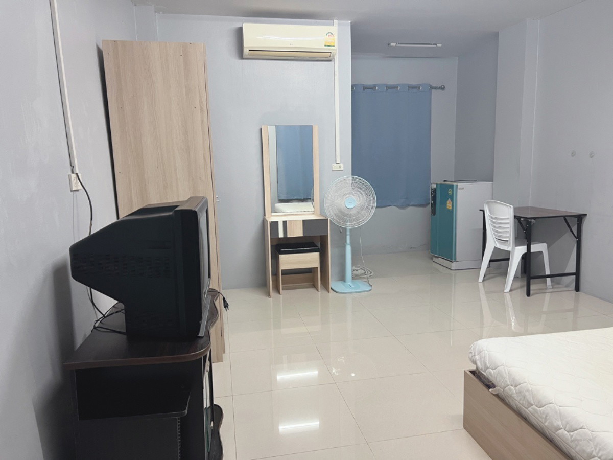 Condo — photo 1