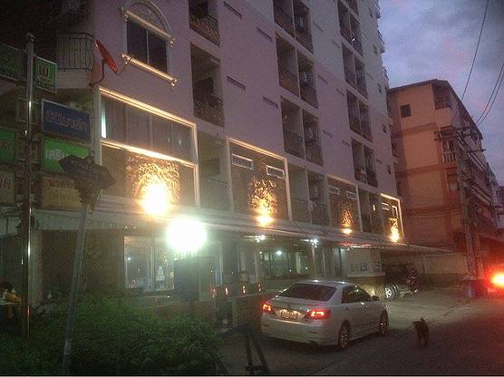 1 Bed Condo · Bang Khun Thian, bangkok — photo 2