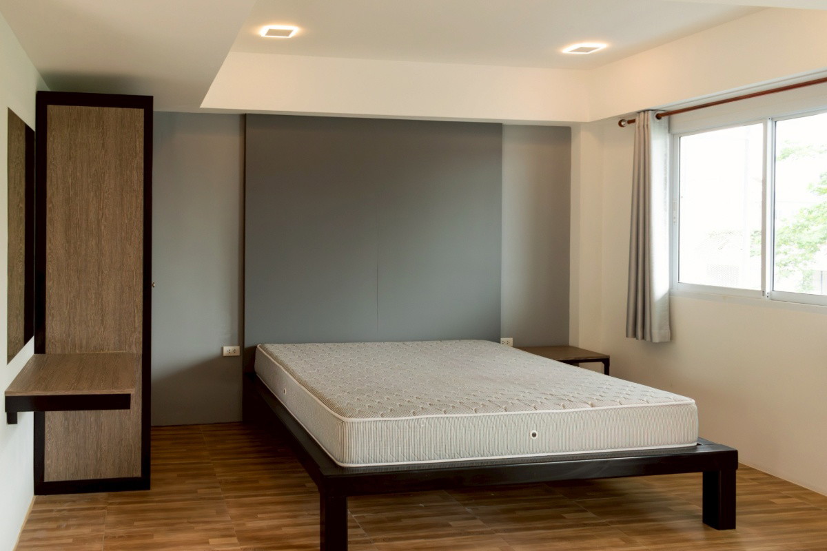 1 Bed Condo — photo 3