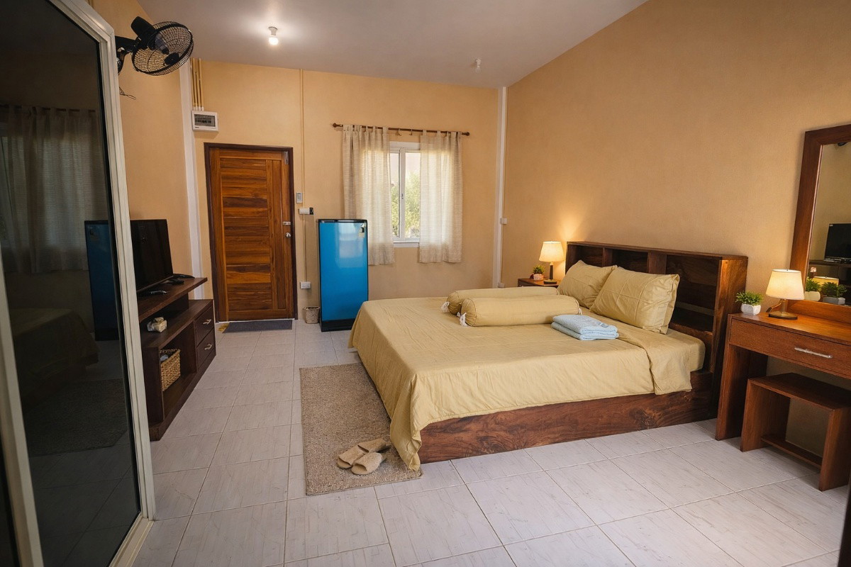 1 Bed Condo — photo 2