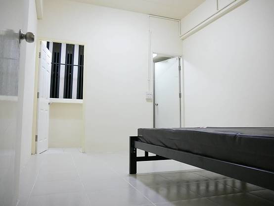 1 Bed Condo · Thon Buri, bangkok — photo 2