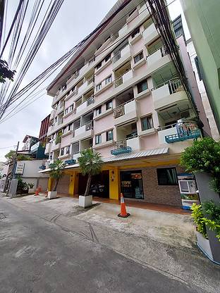 1 Bed Condo · Khlong San, bangkok — photo 1