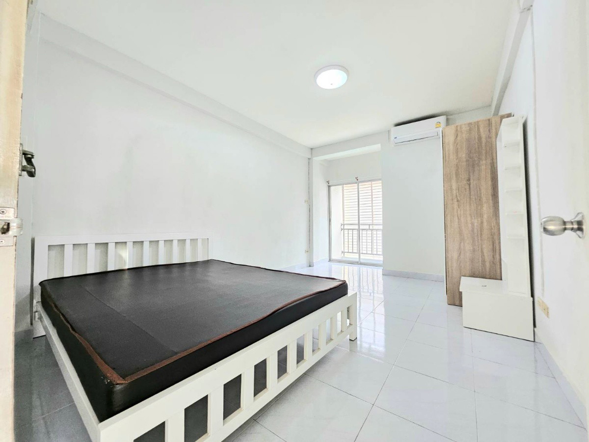 Condo · Mueang Nonthaburi, nonthaburi — photo 1