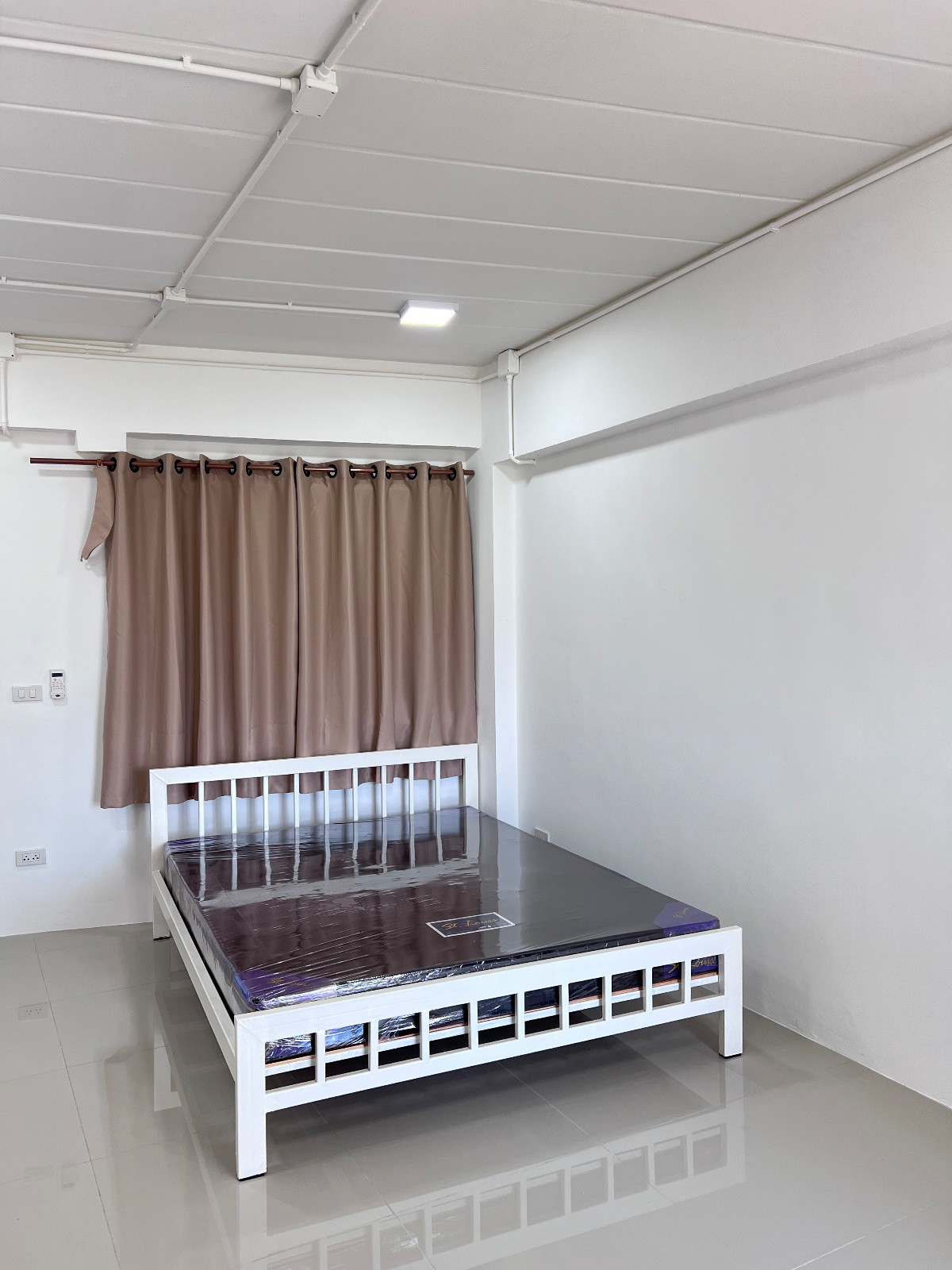 1 Bed Condo — photo 3