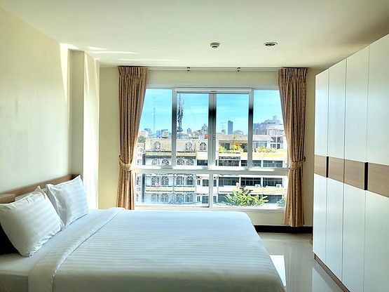 1 Bed Condo · Sathon, bangkok