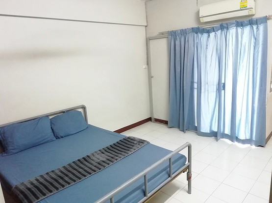Condo · Wang Thonglang, bangkok — photo 4