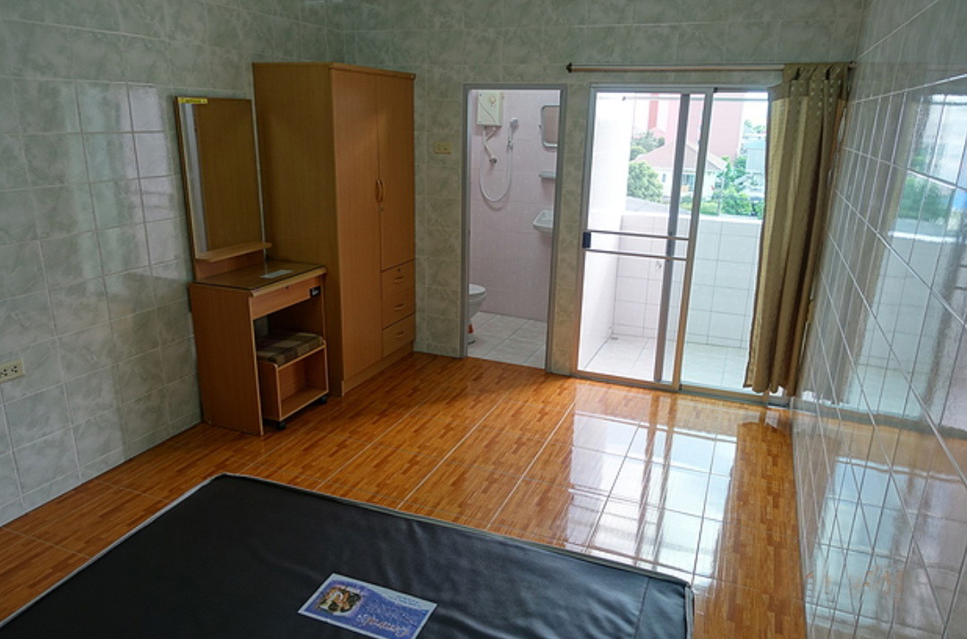 1 Bed Condo · Wang Thonglang, bangkok — photo 1
