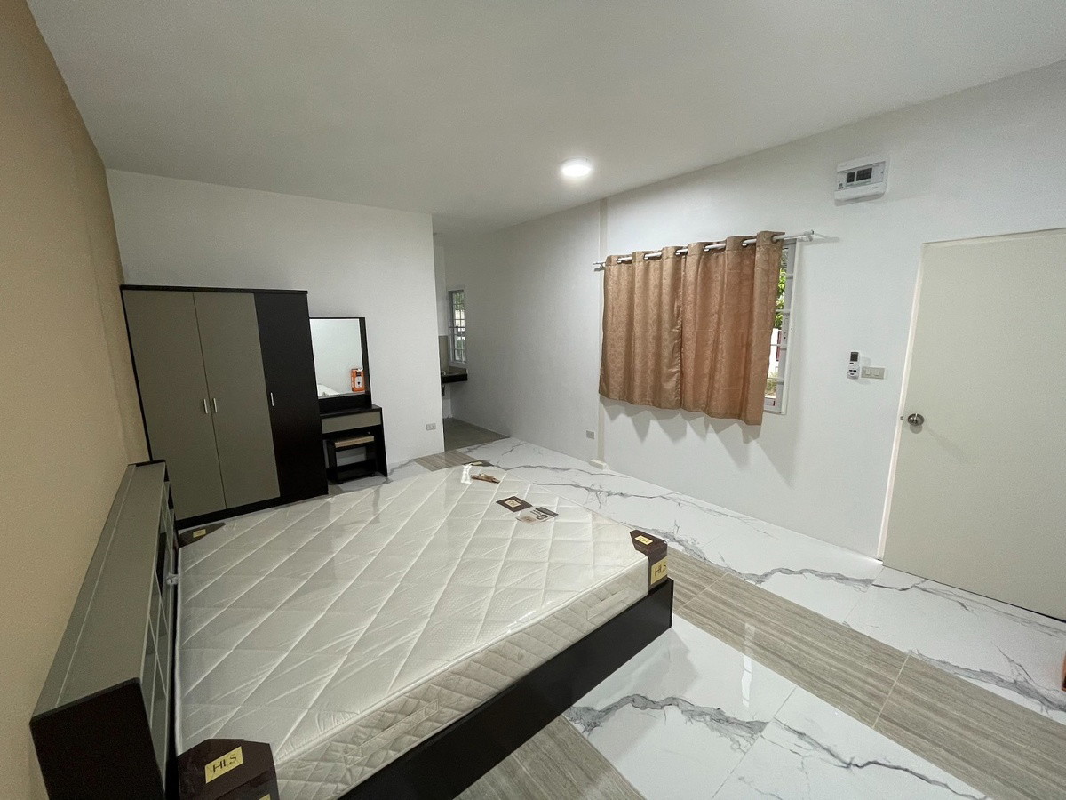 Condo — photo 2