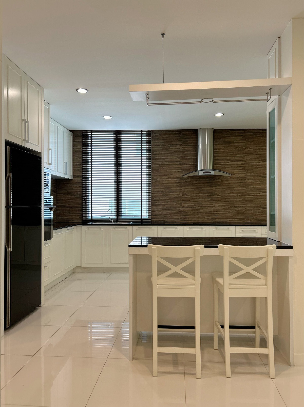 1 Bed Condo · Watthana, bangkok — photo 2