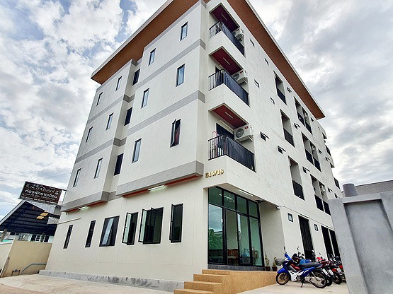 Condo — photo 1