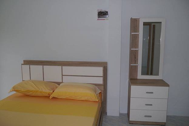 Condo — photo 1