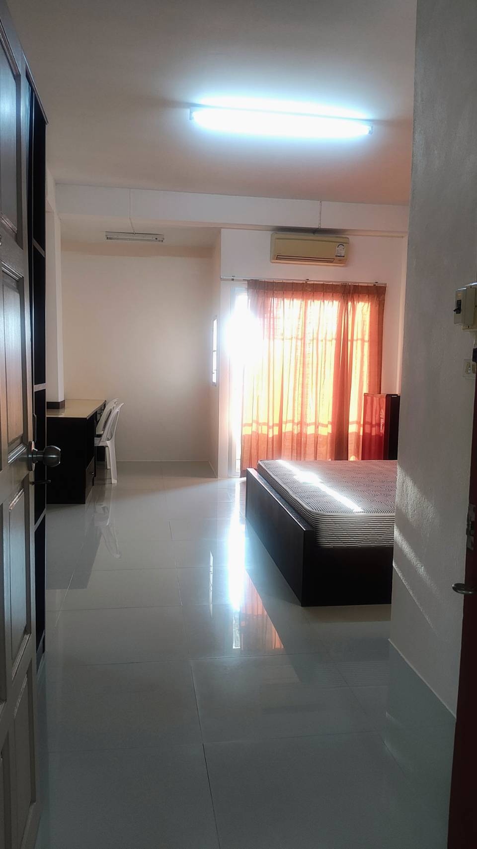 1 Bed Condo — photo 4