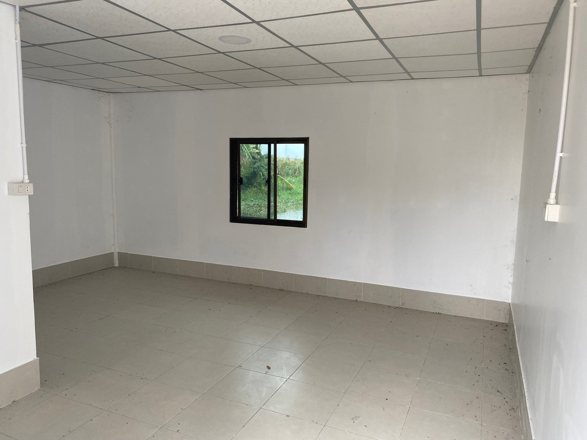 1 Bed Condo — photo 1