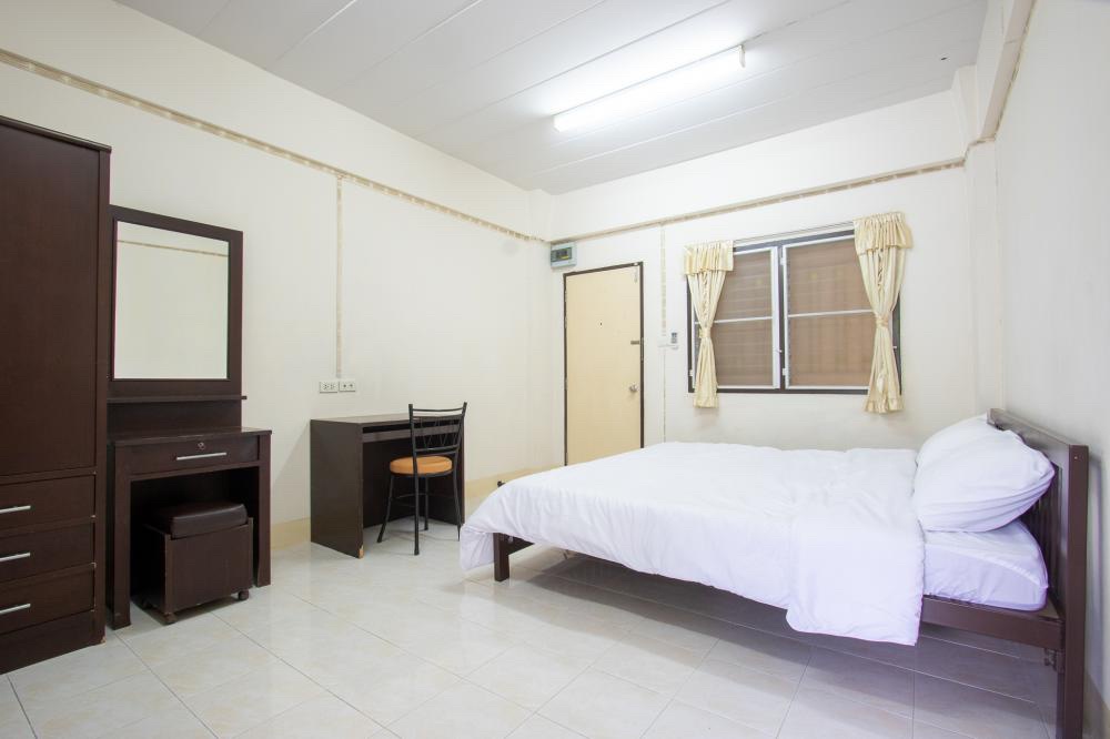 1 Bed Condo · Watthana, bangkok — photo 2