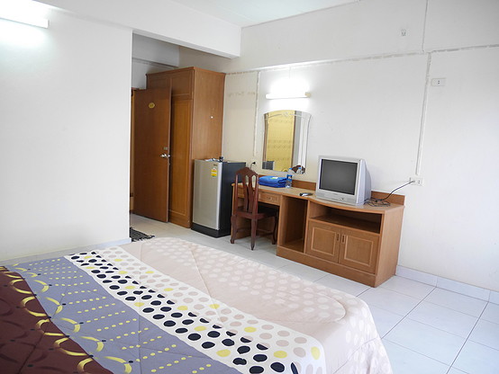 1 Bed Condo — photo 4