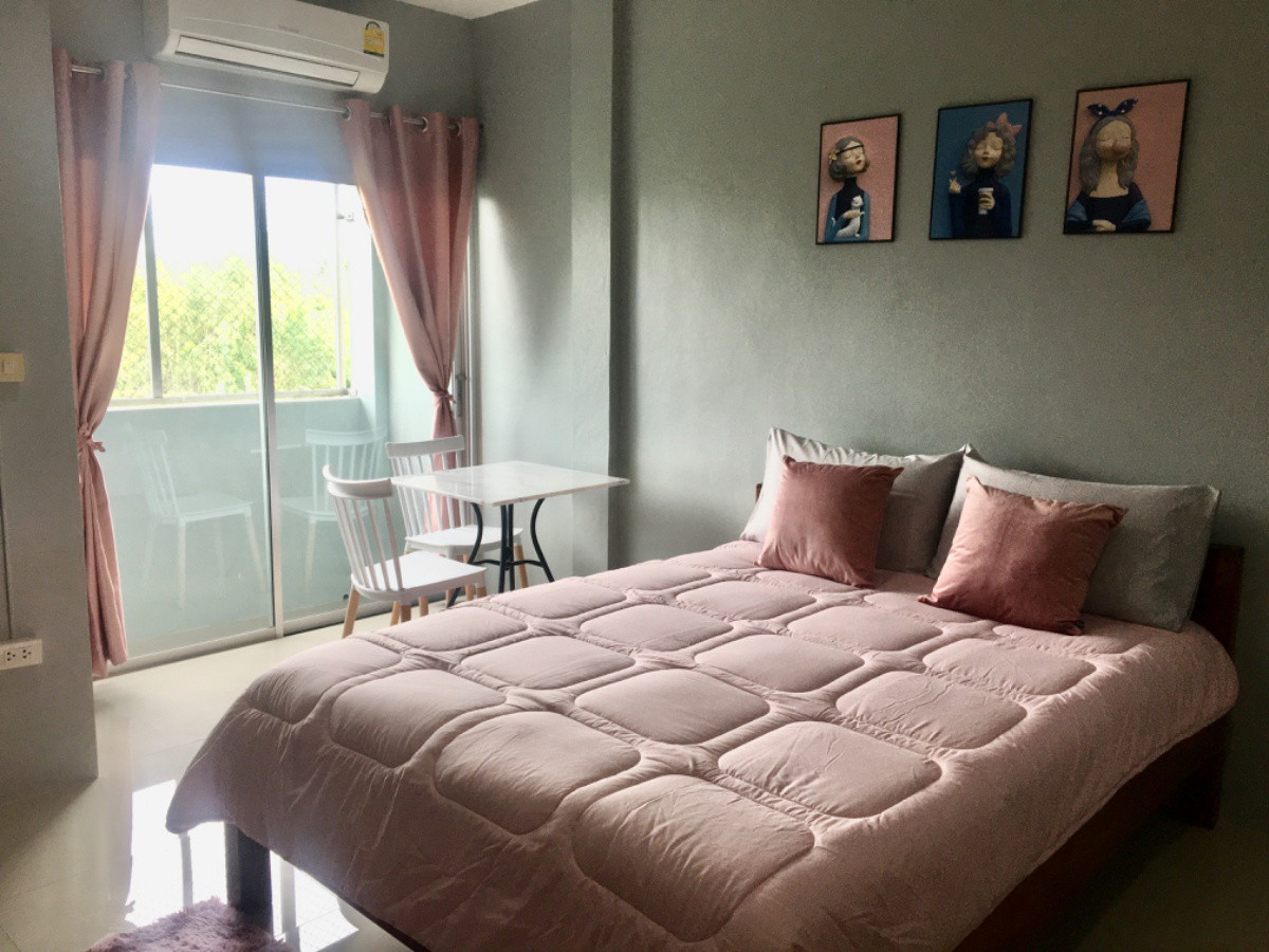 Condo — photo 1