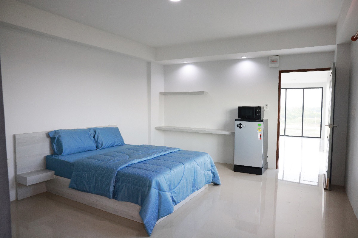 1 Bed Condo — photo 5