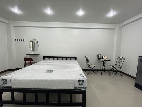 1 Bed Condo — photo 2