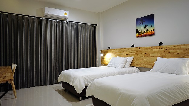 Condo — photo 2