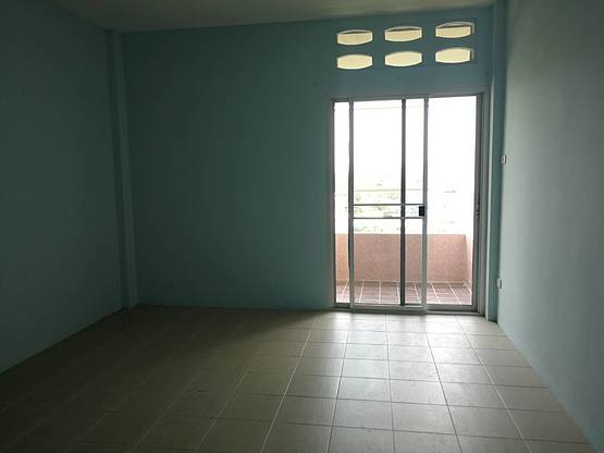 1 Bed Condo — photo 4
